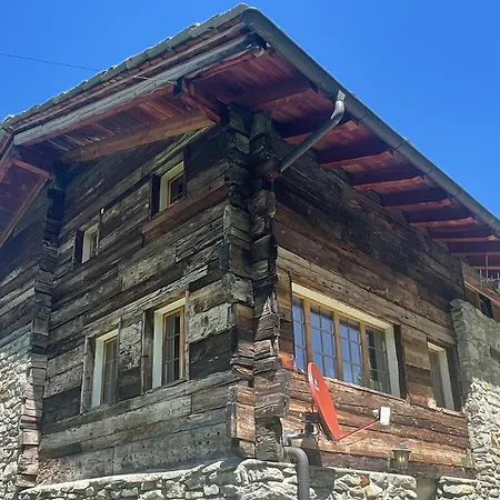 4br Chalet Old Charm * 萨斯费