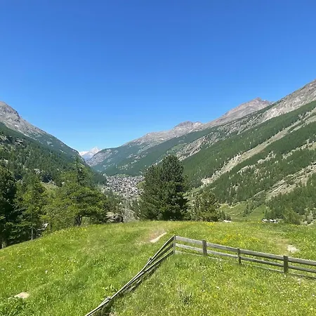 别墅 4br Chalet Old Charm *
